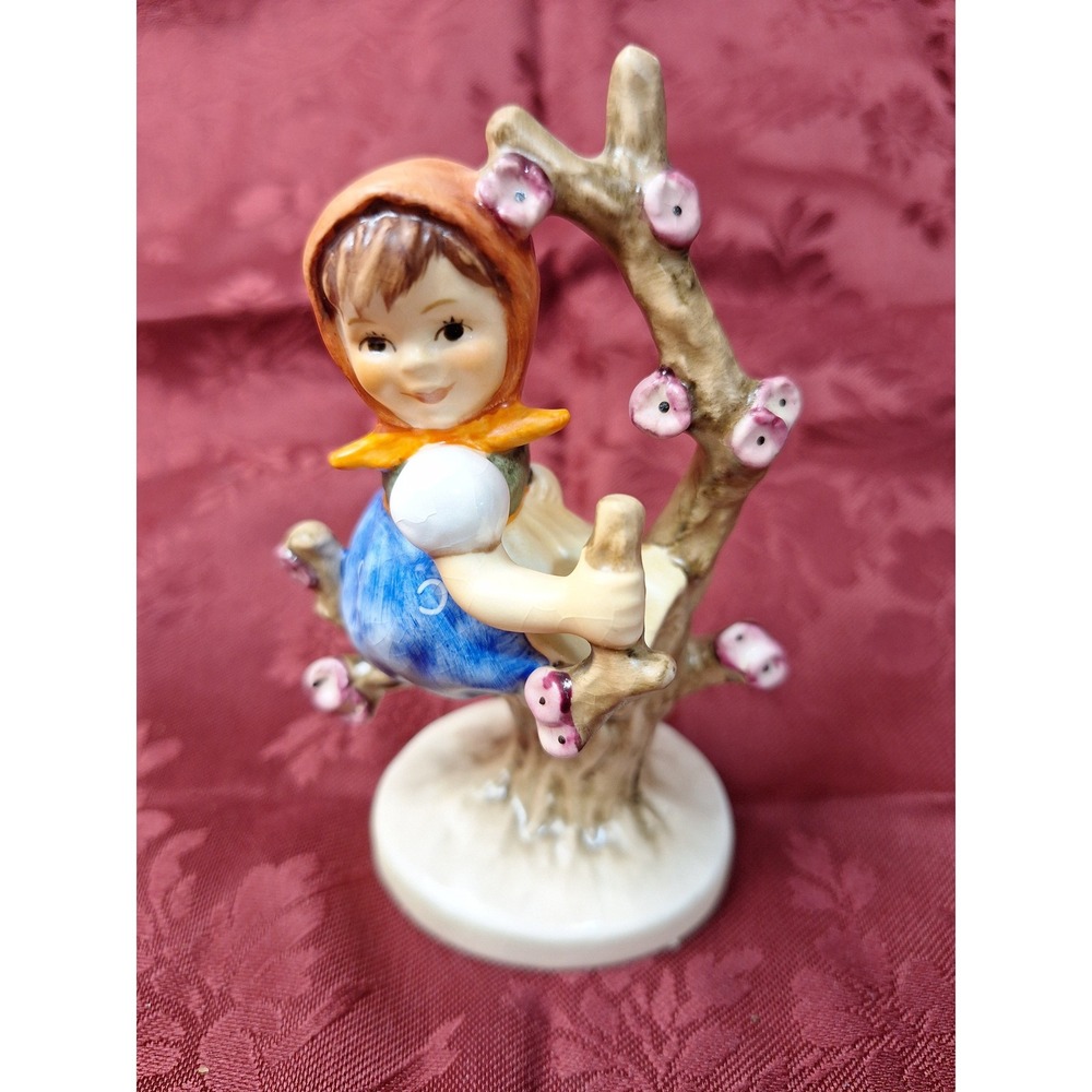 Goebel Hummel Apple Tree‎ Girl Figurine Fruhling 141 3/0 W Germany Vintage